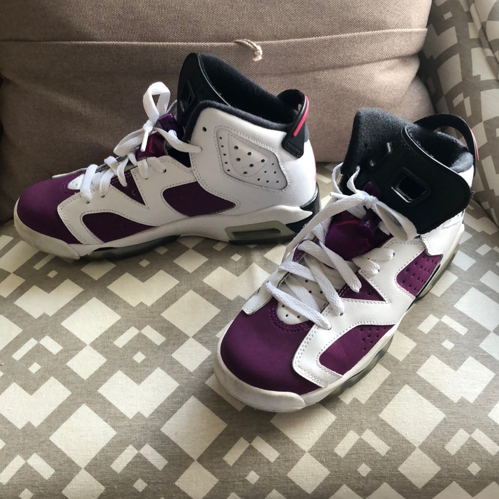 Jordan grape 6s